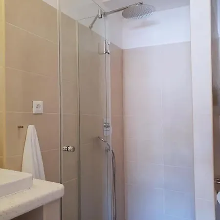 Pizzi アパート *