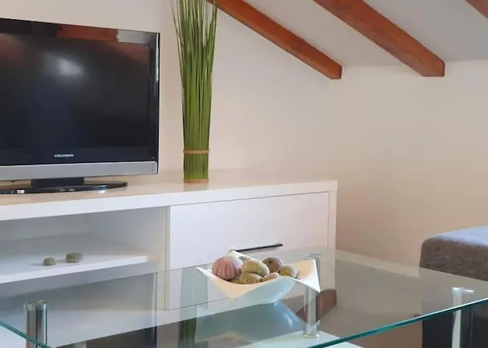 Pizzi * フヴァル