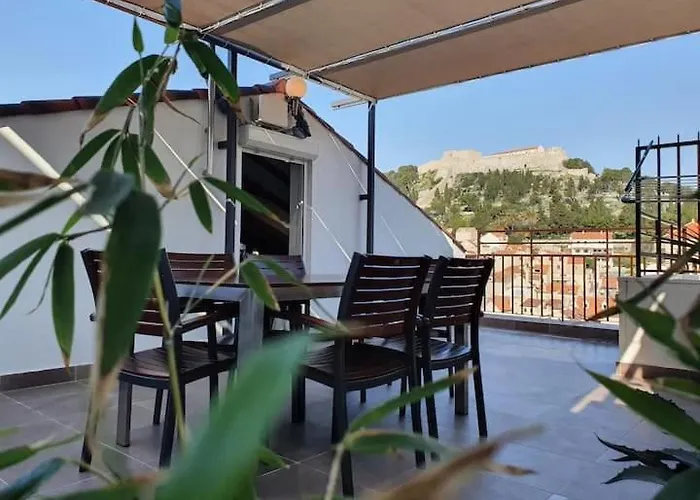 Pizzi アパート *