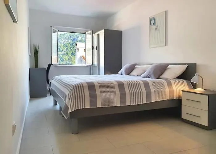 Pizzi Apartamento Hvar Town